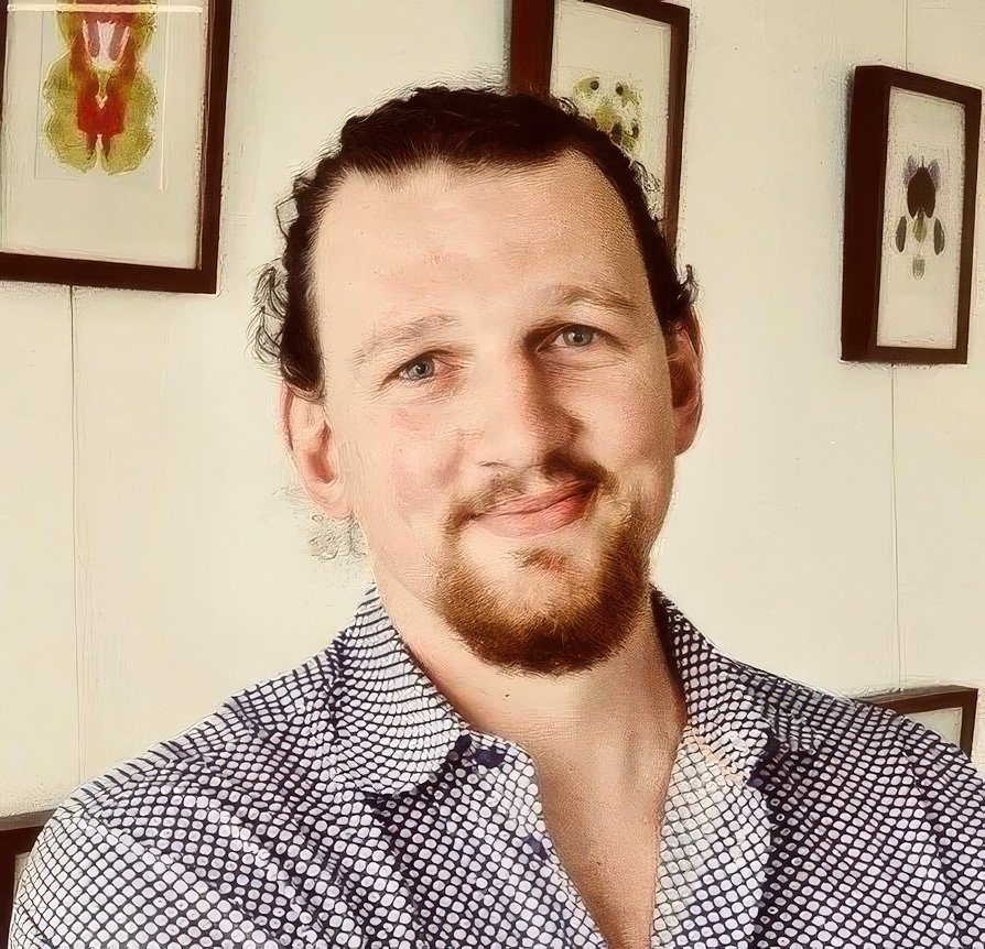 Portrait of Dr Tra'ill Dowie